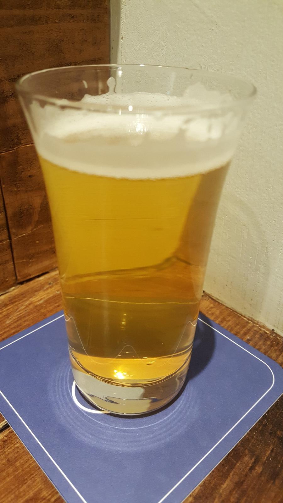 Golden Sparkling (2016)