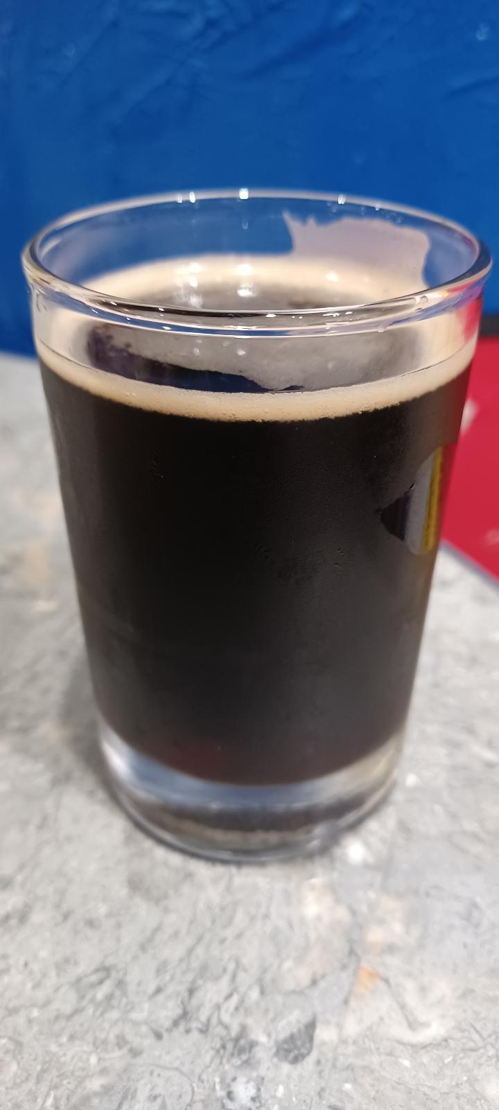 Obsidian Stout with Peanut Butter