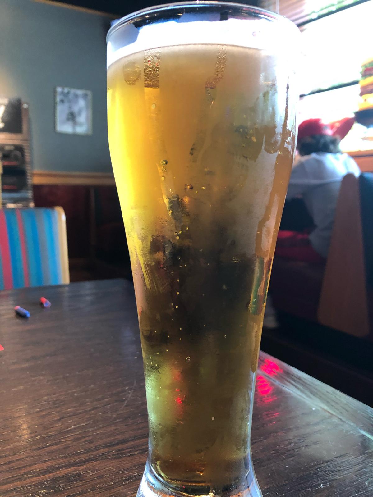 Red Robin 1969 Lager