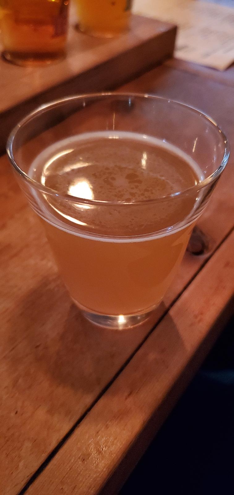 White Hazy IPA (Collaboration with Ushiku Brewing)